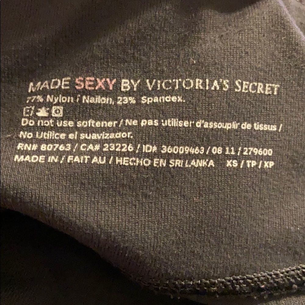 Made Sexy by Victoria’s Secret VSX Crop Leggings - Picture 6 of 6